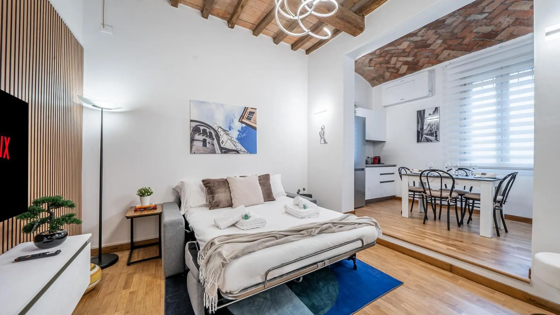 Martin'S Home - Spacious 60 Sqm Apartment In Modena Historic Center Ideal For Families And Business Stays
